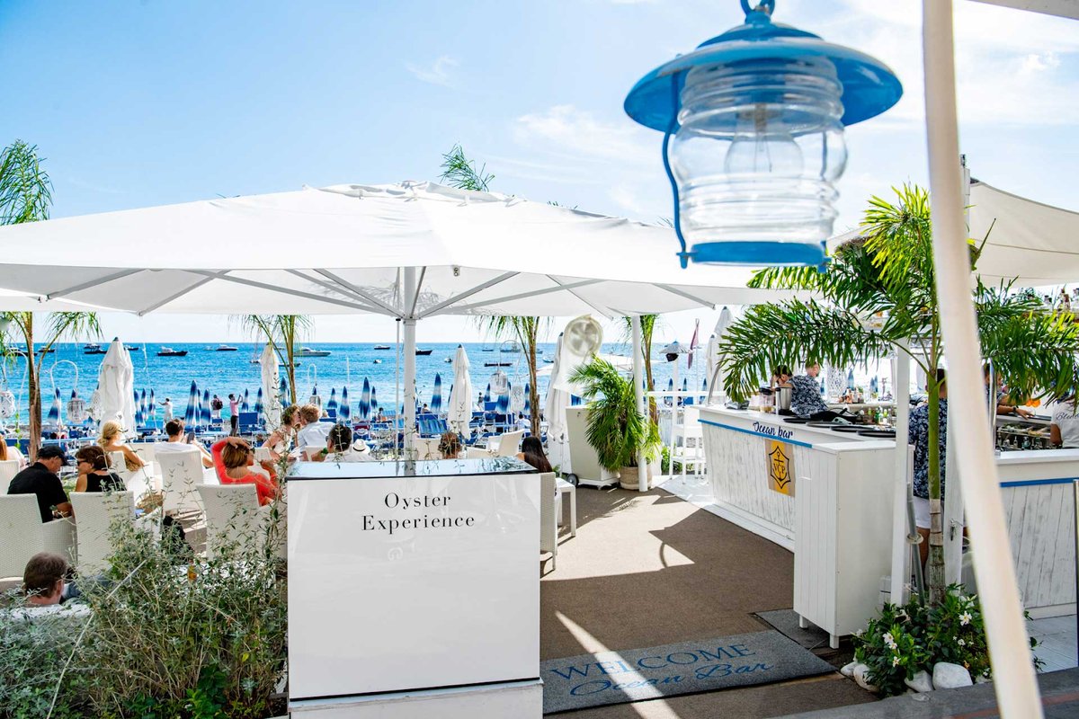 Blu Bar at L'Incanto beach club on the Positano promenade