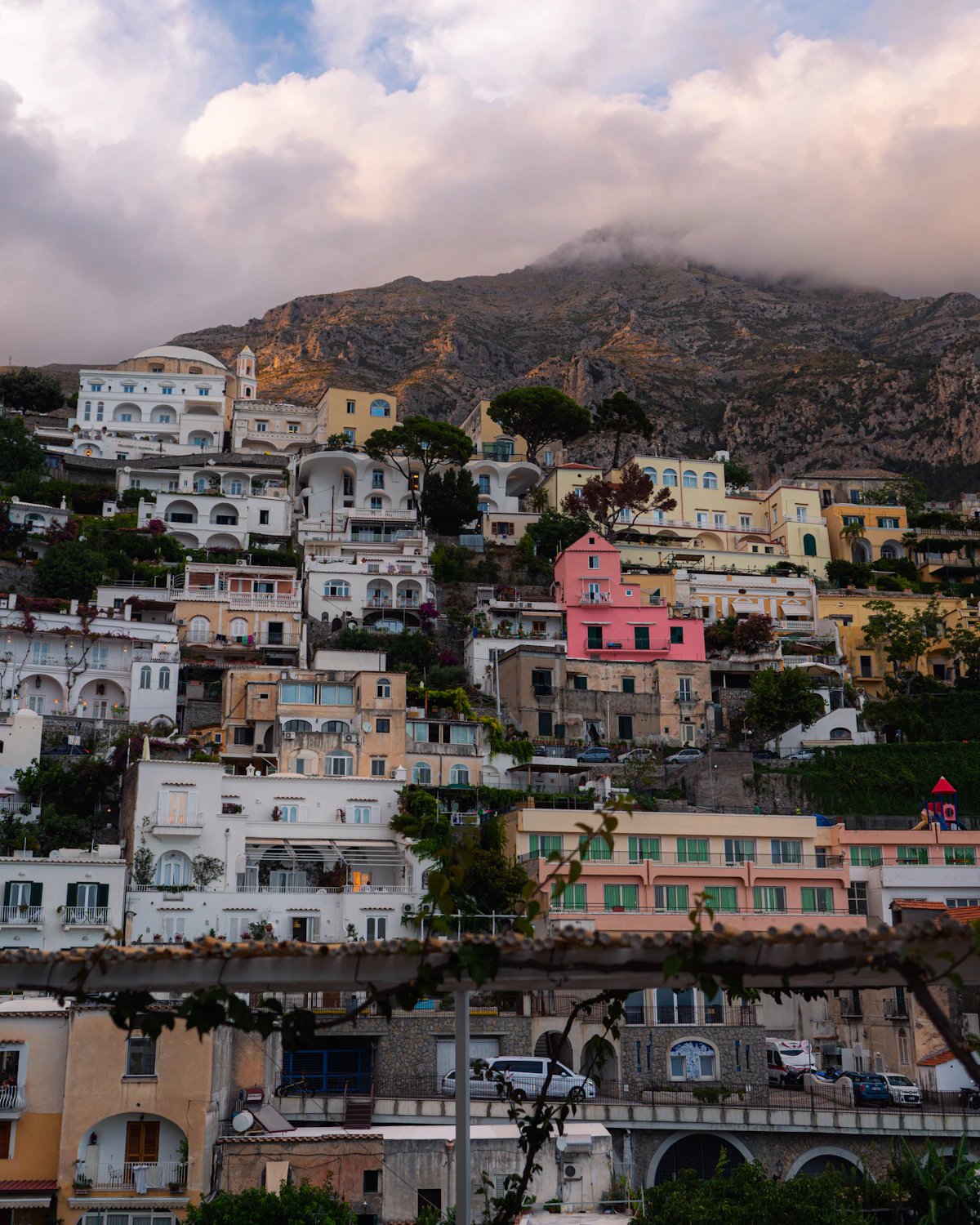 SITA-Bus auf der Amalfiküstenstraße nahe Positano.