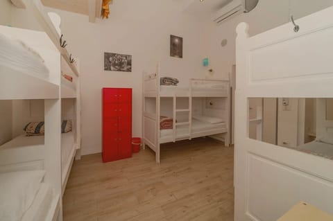 Value Mixed Dorm